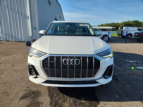 2022 AUDI Q3