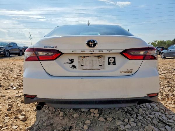 2022 TOYOTA CAMRY LE