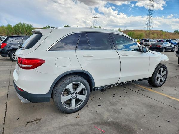 2017 MERCEDES-BENZ GLC GLC300 Base-4M