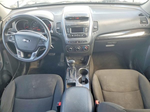 2014 KIA SORENTO Base/ LX