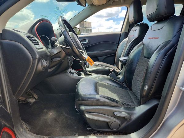 2019 JEEP COMPASS Trailhawk — DENT