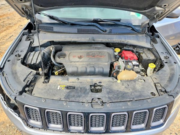 2019 JEEP COMPASS Trailhawk — Engine bay