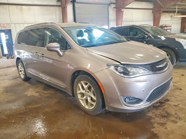 2018 CHRYSLER PACIFICA
