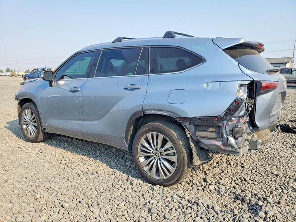 2022 TOYOTA HIGHLANDER