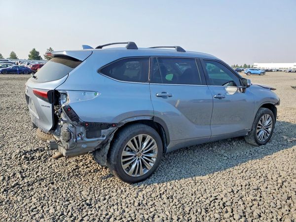 2022 TOYOTA HIGHLANDER