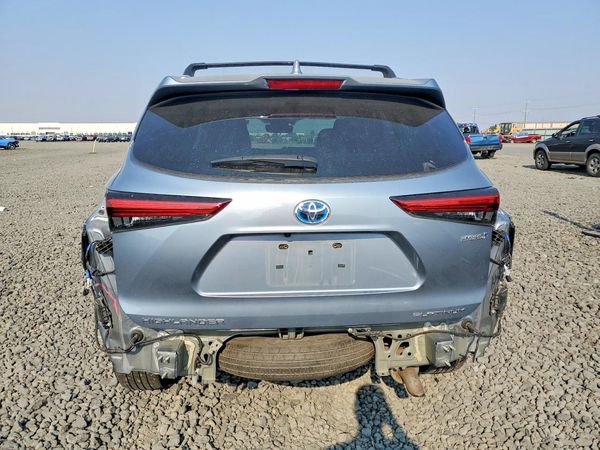 2022 TOYOTA HIGHLANDER