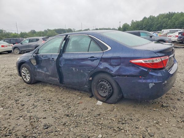2015 TOYOTA CAMRY