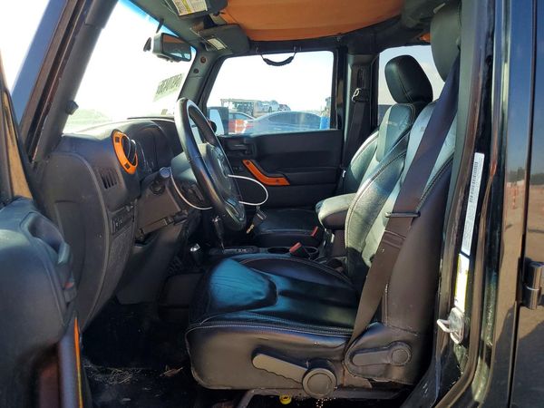 2014 JEEP WRANGLER Rubicon — DENT
