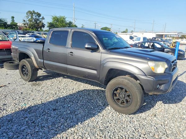 2015 TOYOTA TACOMA