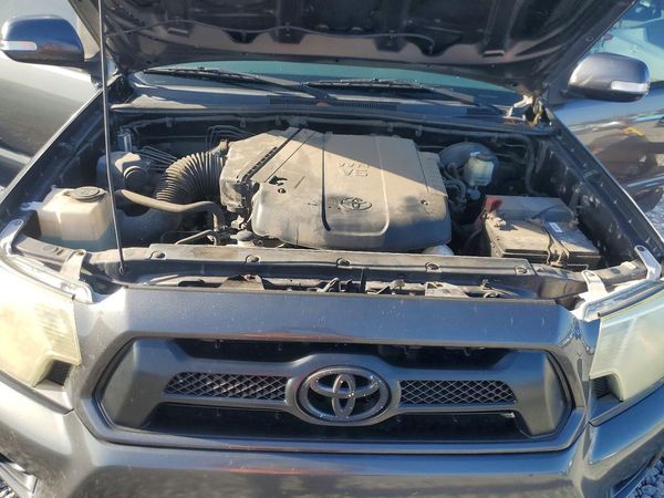 2015 TOYOTA TACOMA