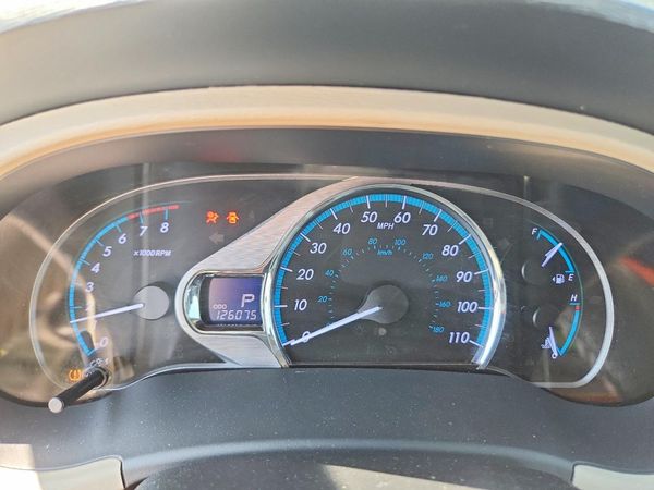 2012 TOYOTA SIENNA