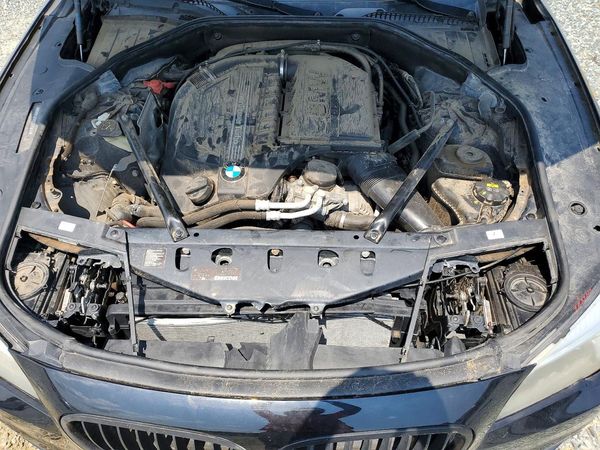 2015 BMW 740 xDrive