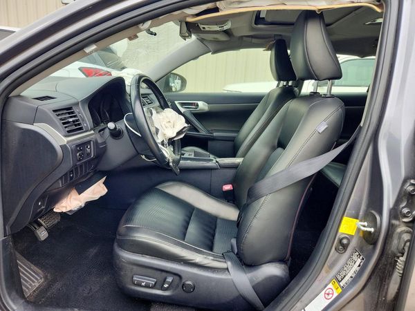 2013 LEXUS CT 200h