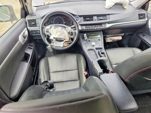 2013 LEXUS CT 200h