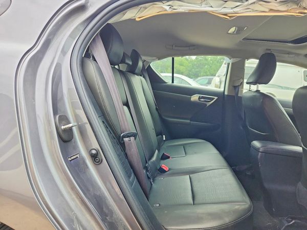 2013 LEXUS CT 200h