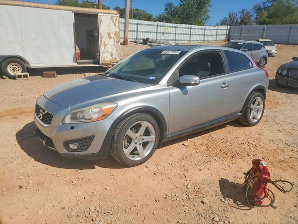 2013 VOLVO C30
