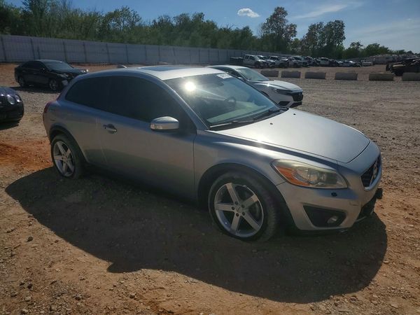 2013 VOLVO C30