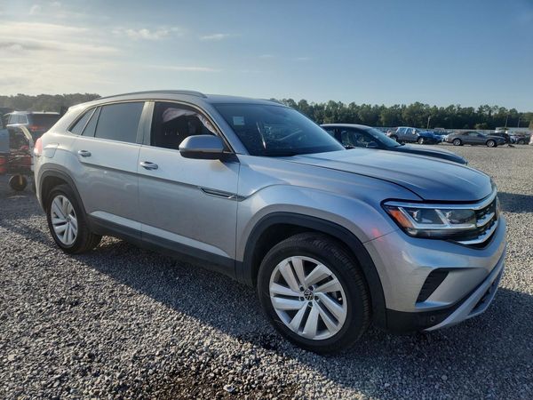 2022 VOLKSWAGEN ATLAS CROSS SPORT SE w/ Tech