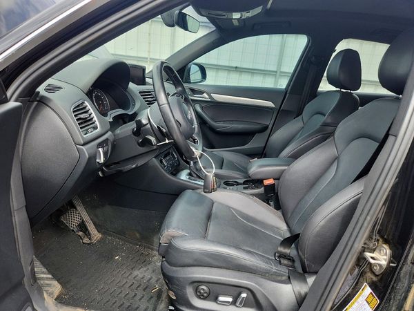 2016 AUDI Q3
