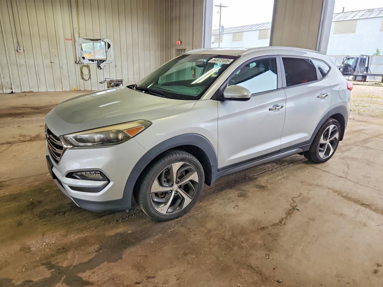 2016 HYUNDAI TUCSON