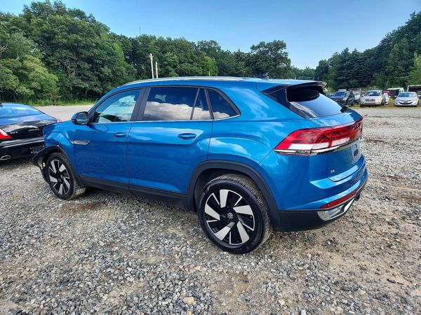 2024 VOLKSWAGEN ATLAS CROSS SPORT 4Motion SE w/Technology