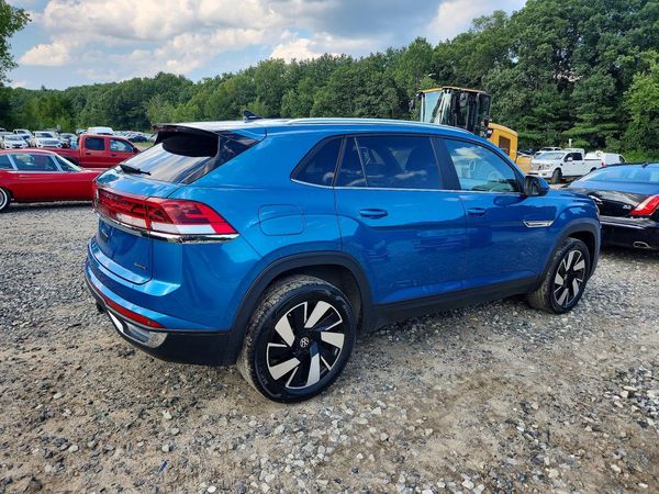 2024 VOLKSWAGEN ATLAS CROSS SPORT 4Motion SE w/Technology