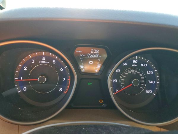 2013 HYUNDAI ELANTRA