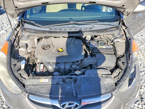 2013 HYUNDAI ELANTRA