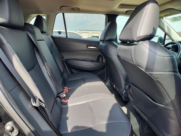 2022 TOYOTA COROLLA CROSS XLE