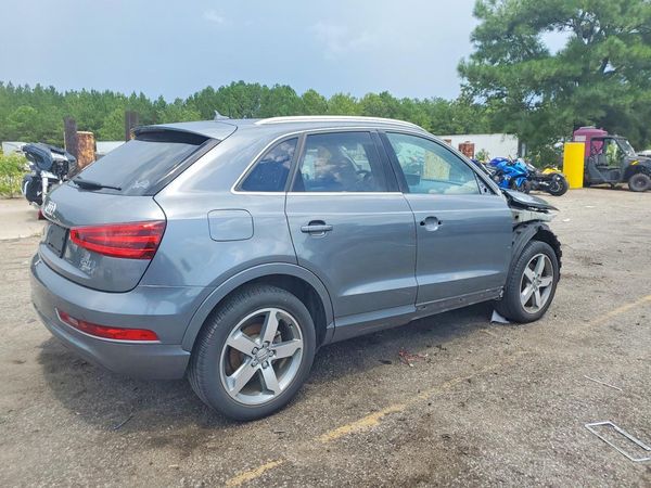 2015 AUDI Q3 quattro Premium Plus