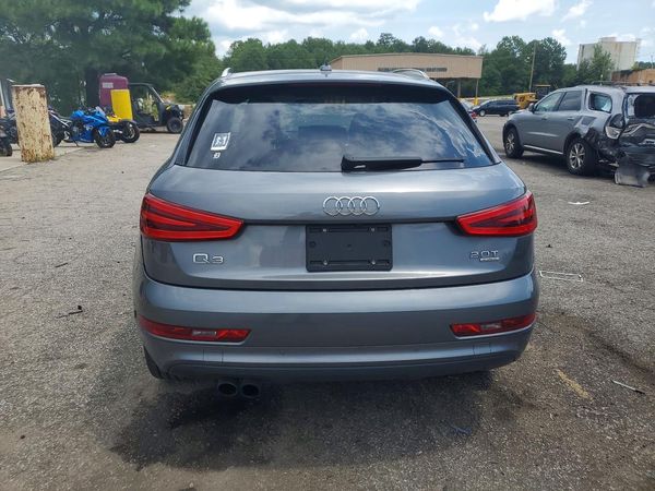 2015 AUDI Q3 quattro Premium Plus