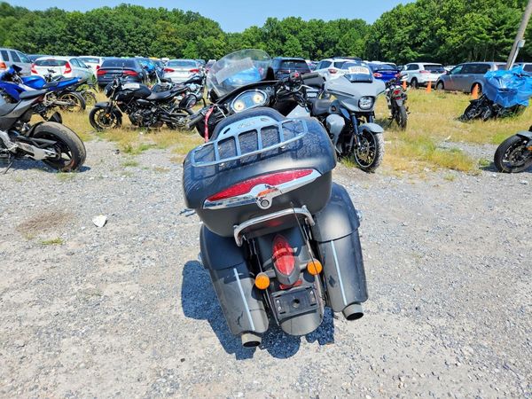 2017 INDIAN MOTORCYCLE CO. MOTORCYCLE