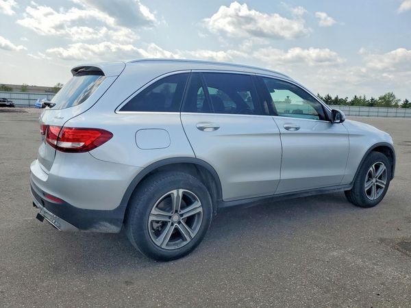 2017 MERCEDES-BENZ GLC