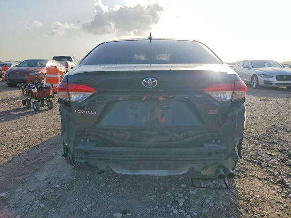2022 TOYOTA COROLLA SE