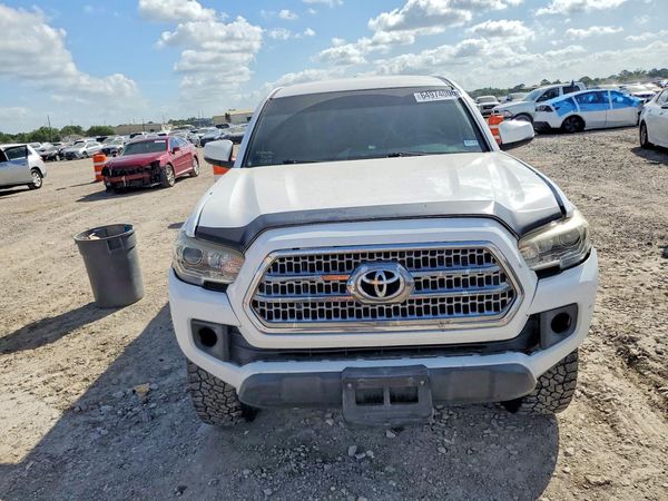 2017 TOYOTA TACOMA