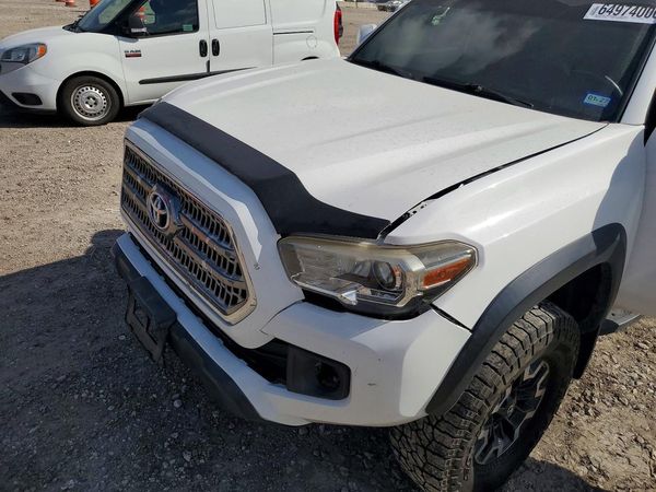 2017 TOYOTA TACOMA