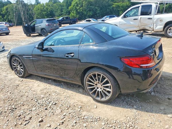 2017 MERCEDES-BENZ SLC SLC300