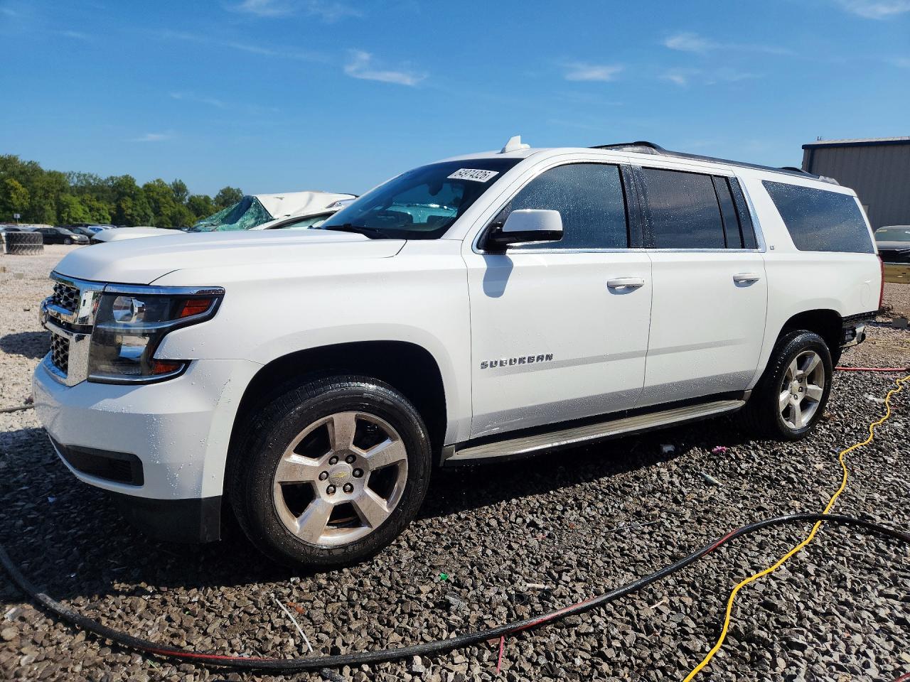 2016 CHEVROLET SUBURBAN LT — Front 3/4