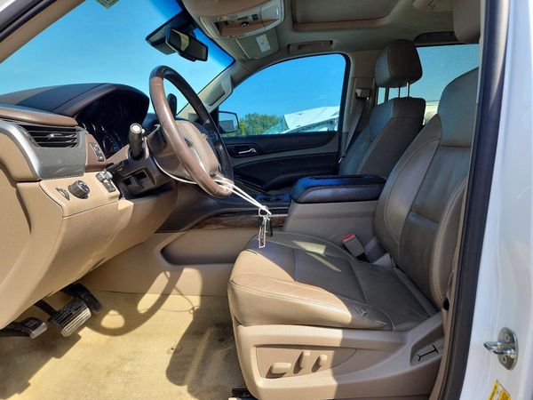 2016 CHEVROLET SUBURBAN LT — DENT