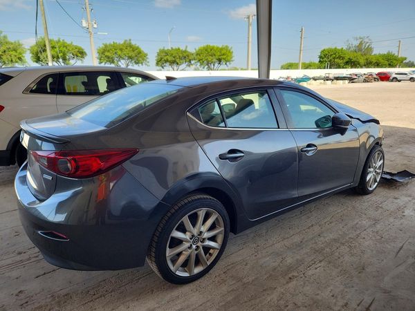2017 MAZDA 3 Touring — PSRA