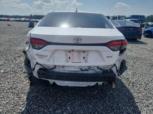 2022 TOYOTA COROLLA XLE