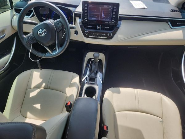 2022 TOYOTA COROLLA XLE