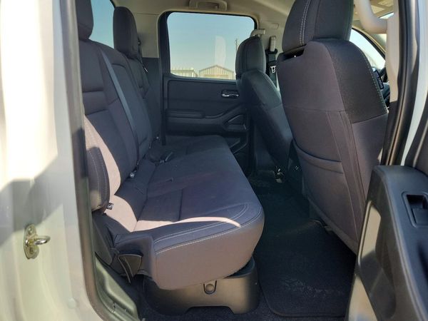 2023 NISSAN FRONTIER Crew Cab