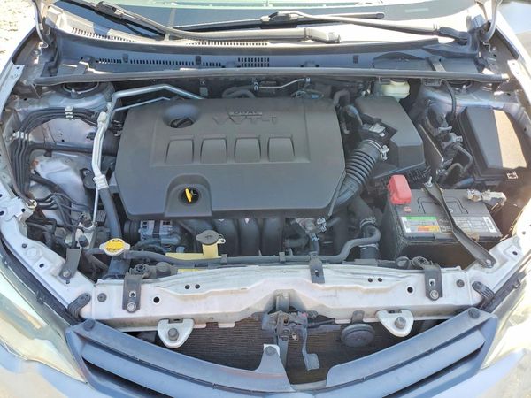 2016 TOYOTA COROLLA L/LE — Engine bay