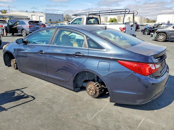 2013 HYUNDAI SONATA GLS/ GLS Popular