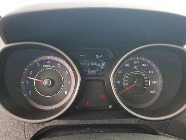 2015 HYUNDAI ELANTRA GLS(Middle)