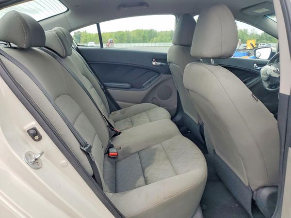 2015 KIA FORTE 4D GL(Middle-low grade)