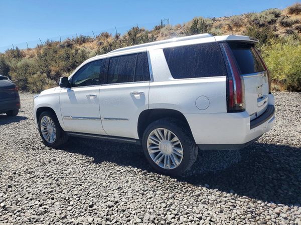 2016 CADILLAC ESCALADE Platinum