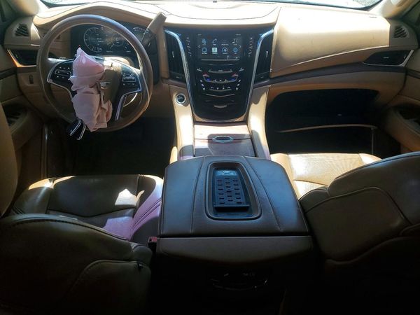 2016 CADILLAC ESCALADE Platinum