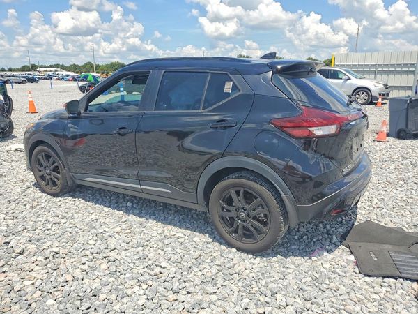 2022 NISSAN KICKS